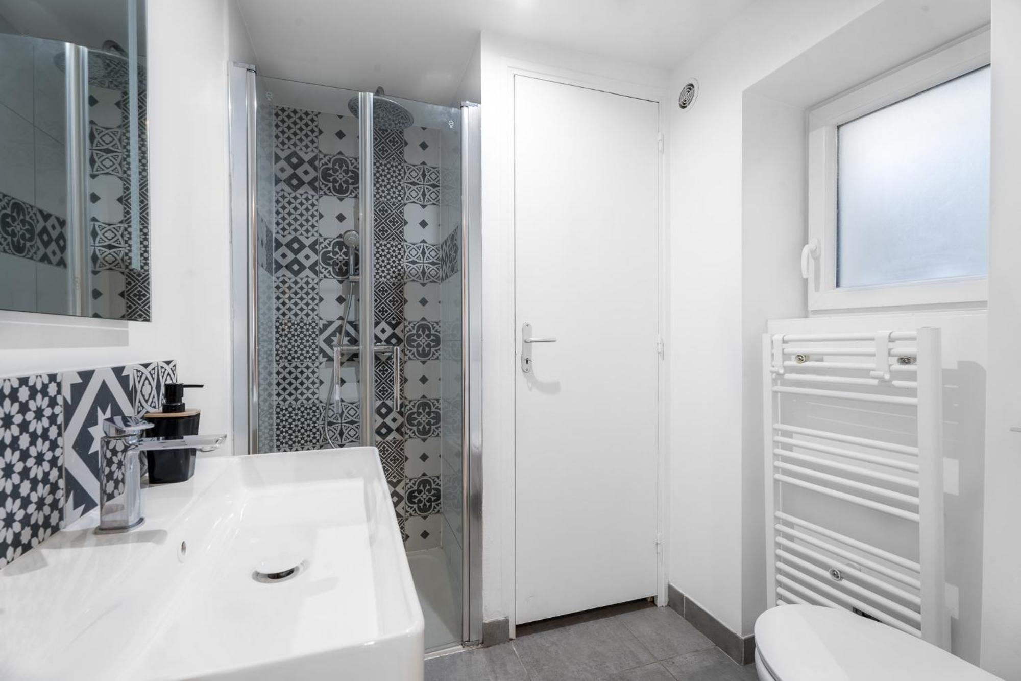 Appartement Spa Privatif Et Cinema Centre Ville Metz Buitenkant foto